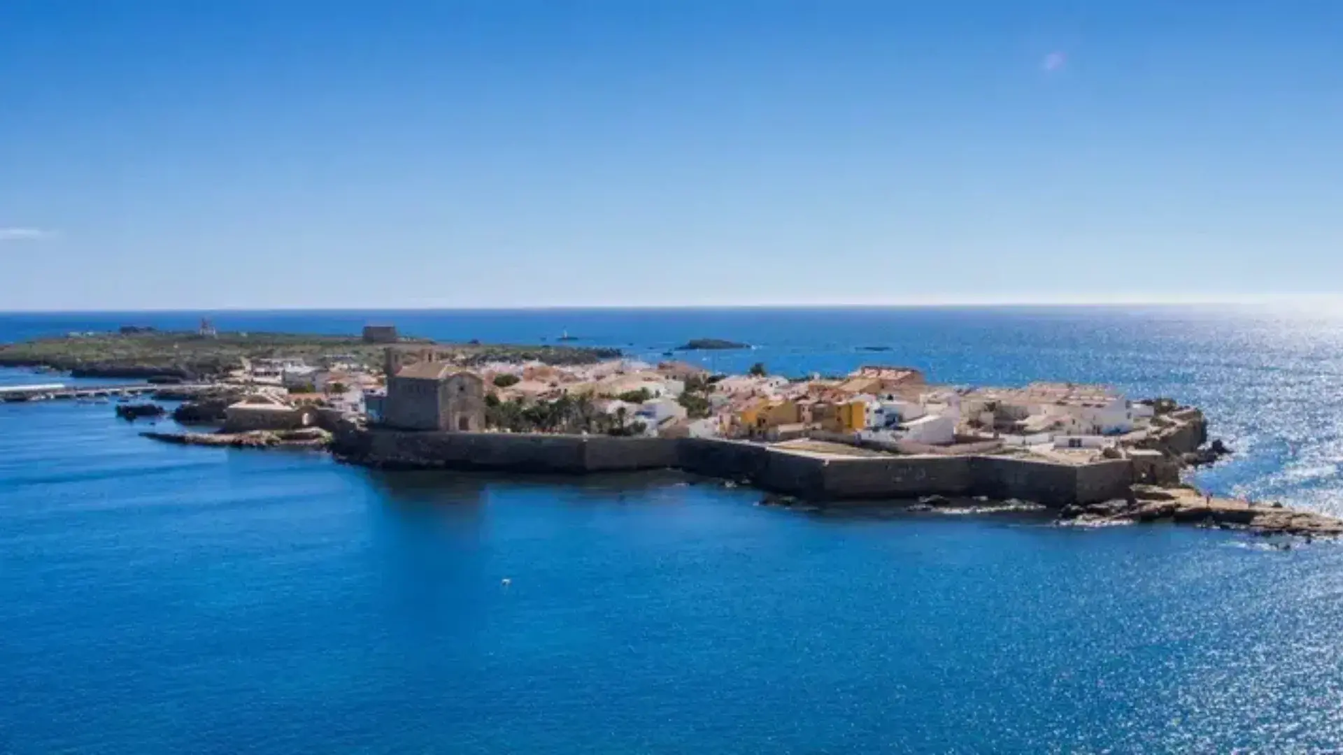 Descubre Tabarca a pie