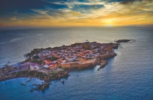 Tabarca literaria y cinematográfica: rutas de la Isla en libros y películas
